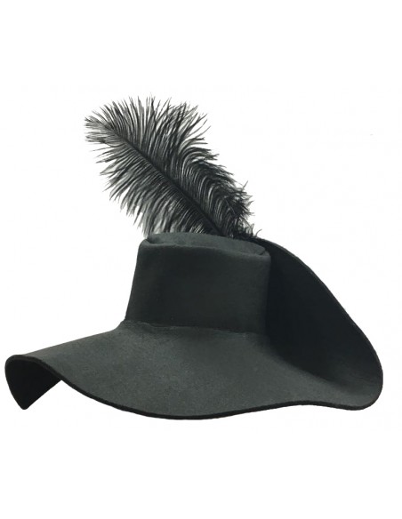 Sombrero español, con pluma.