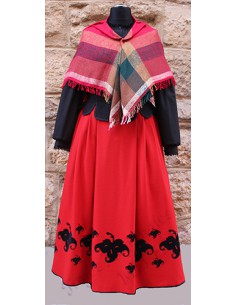 Traje regional, Garnacha.