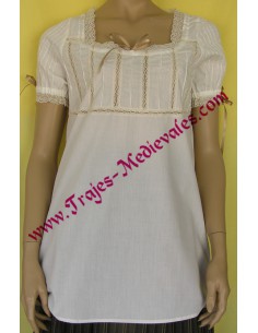 Blusa regional, Eugenia de Montijo.