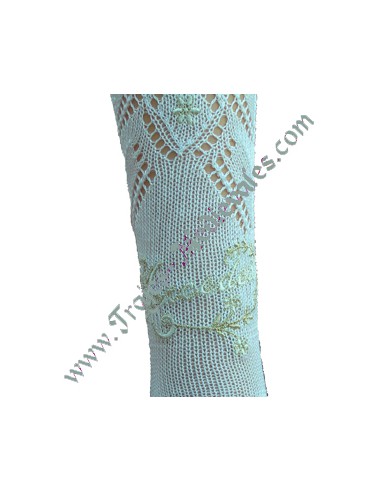 Media artesanía, dama, personalizada, detalle bordado.
