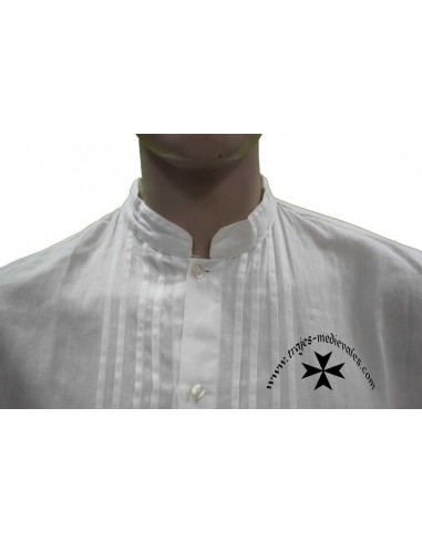 Camisa regional, caballero, Diego Velázquez, detalle pecherín.