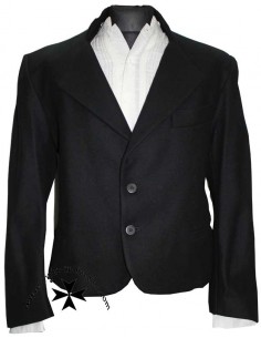 Chaqueta regional de paño negro.