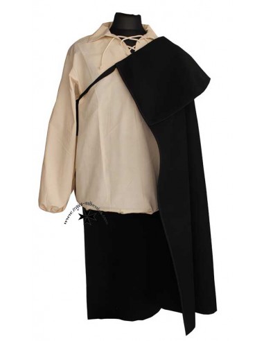 Short medieval cape, Esquilache model