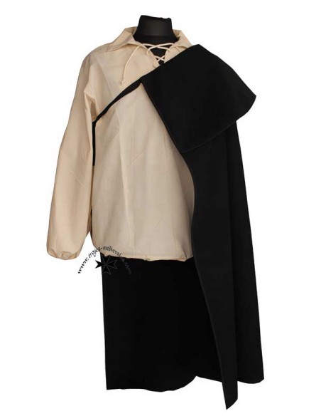 Short medieval cape, Esquilache model