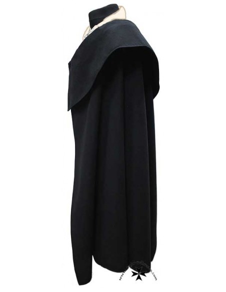 Short medieval cape, Esquilache model