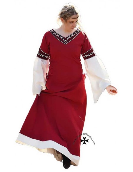 Medieval dress, Alba.