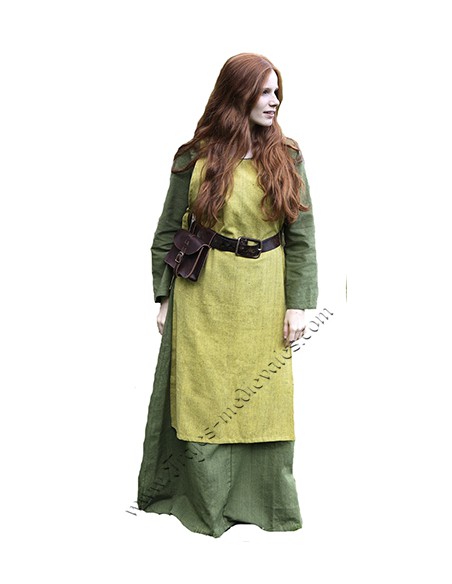 Brial medieval, Hedwig, verde azafrán.