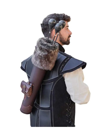 Leather quiver