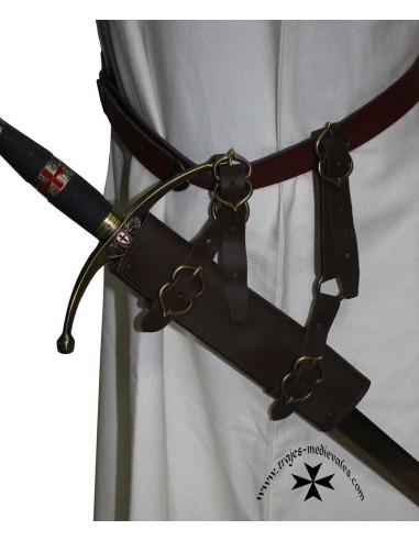 Tahalí medieval de cuero con hebillas