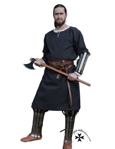 Túnica medieval norteña (Azul oscuro y burdeos)