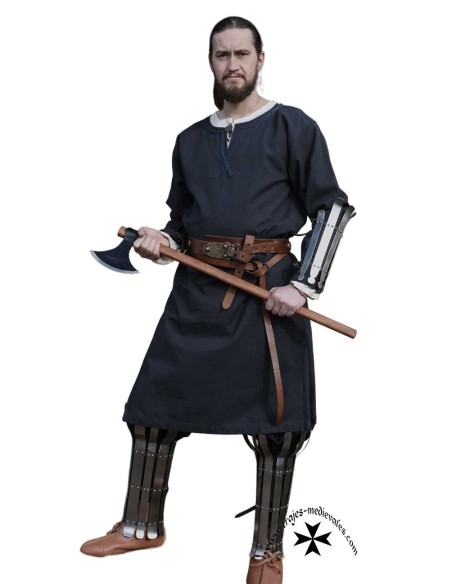 Túnica medieval norteña (Azul oscuro y burdeos)