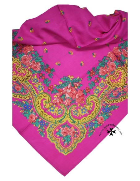Pañuelo portugués P108 90 X 90. Fucsia
