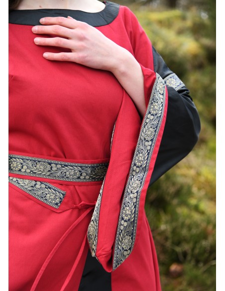 Vestido medieval bliaut, Mildrith (Rojo/Negro)