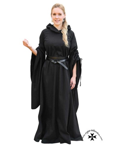 Vestido medieval con capucha modelo Iceni
