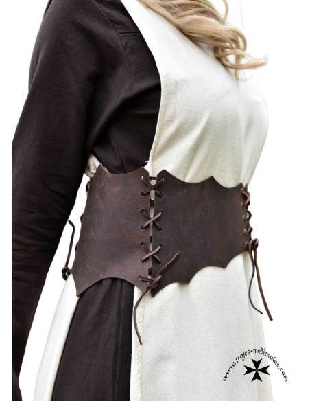 Corsé de cuero, con cordones (En marrón y negro)