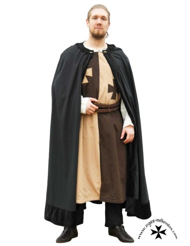 Capa medieval forro terciopelo.