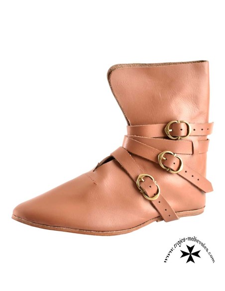 Zapato Baja Edad Media, con hebillas