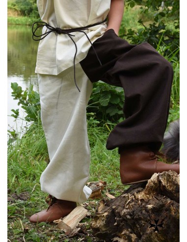 Two-tone medieval trousers for boys. Brown/Natural