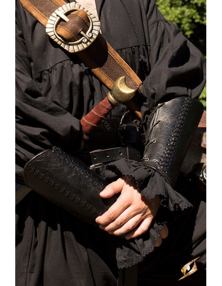 Squire's Bracers, Leather (Black and Brown)