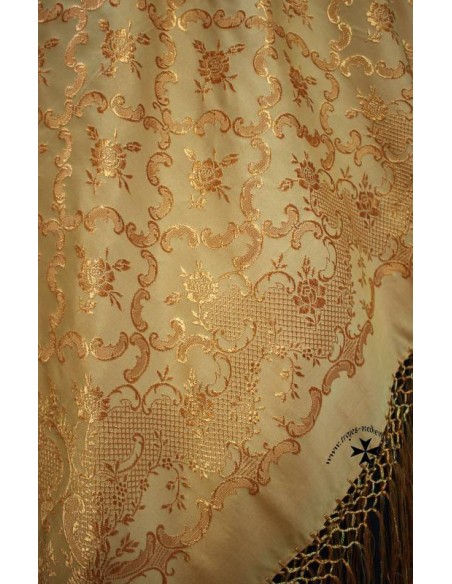 Mantoncillo de gro, ref. PR480DVC. Oro viejo. (140x140 cm.). Detalle.
