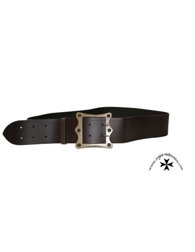 Wide belt, double buckle. Leather. (Brown and...