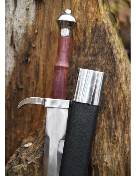 Daga medieval con funda