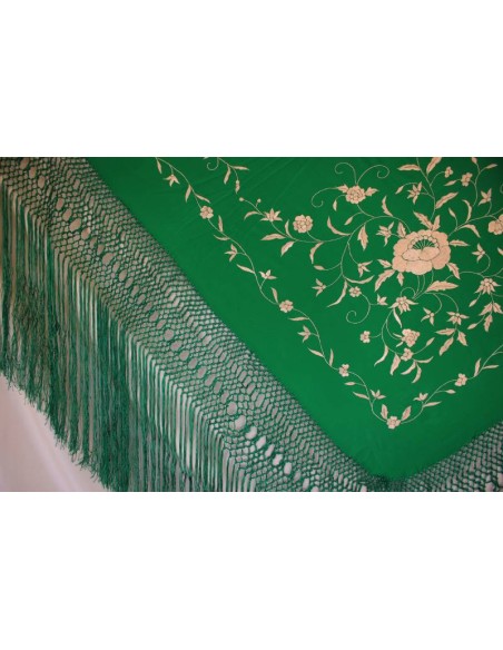 Mantón de Manila, serie 1010621N, (Verde-oro). Detalle enrejado y fleco.
