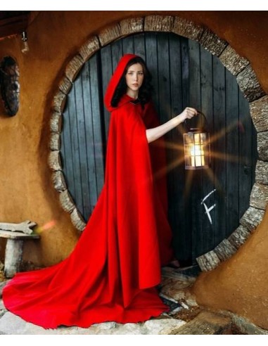 Capa con capucha de lana vegana, roja.