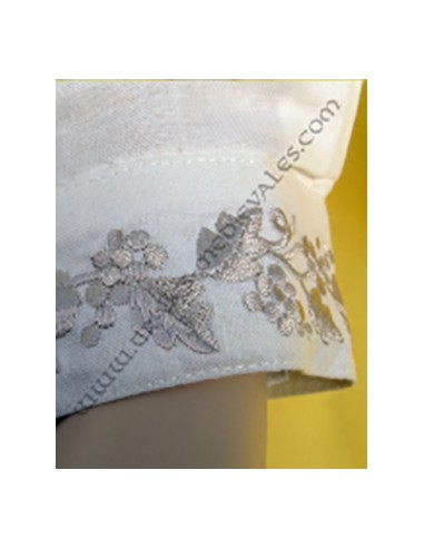 Blusa regional, caballero, Amadeo de Saboya, detalle puño.